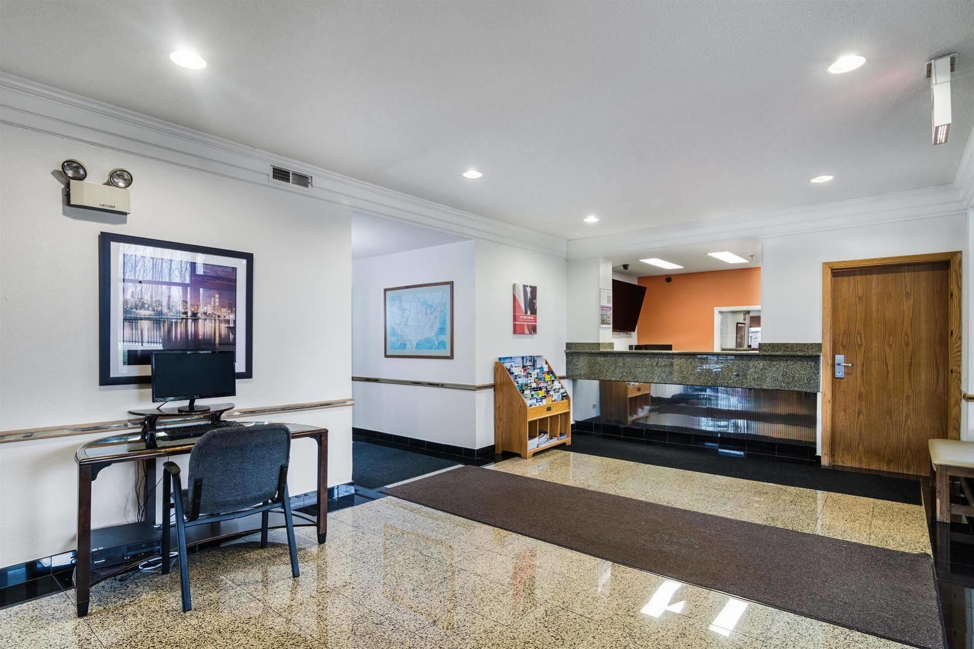 Motel 6-Libertyville, Il Εξωτερικό φωτογραφία