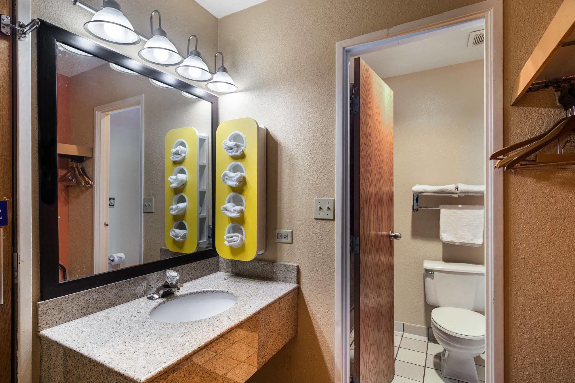 Motel 6-Libertyville, Il Εξωτερικό φωτογραφία