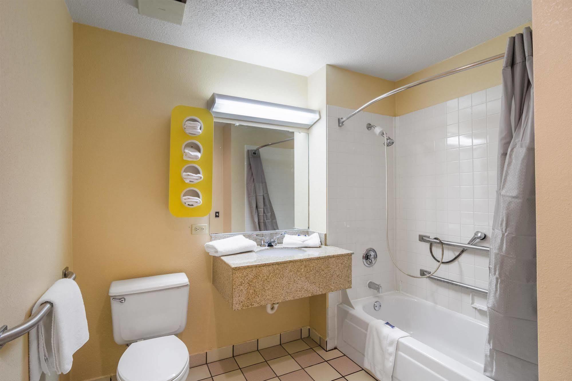 Motel 6-Libertyville, Il Εξωτερικό φωτογραφία